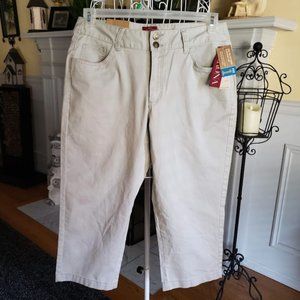New with tags Merona stretch capri pants sz 10